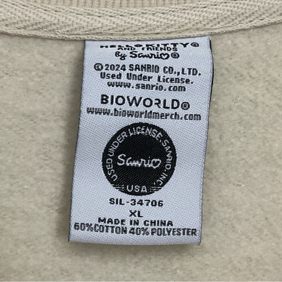 Sanrio Hello Kitty And Friends Tan Neutral Sweatshirt Sweater Sz XL NEW - Picture 3 of 4